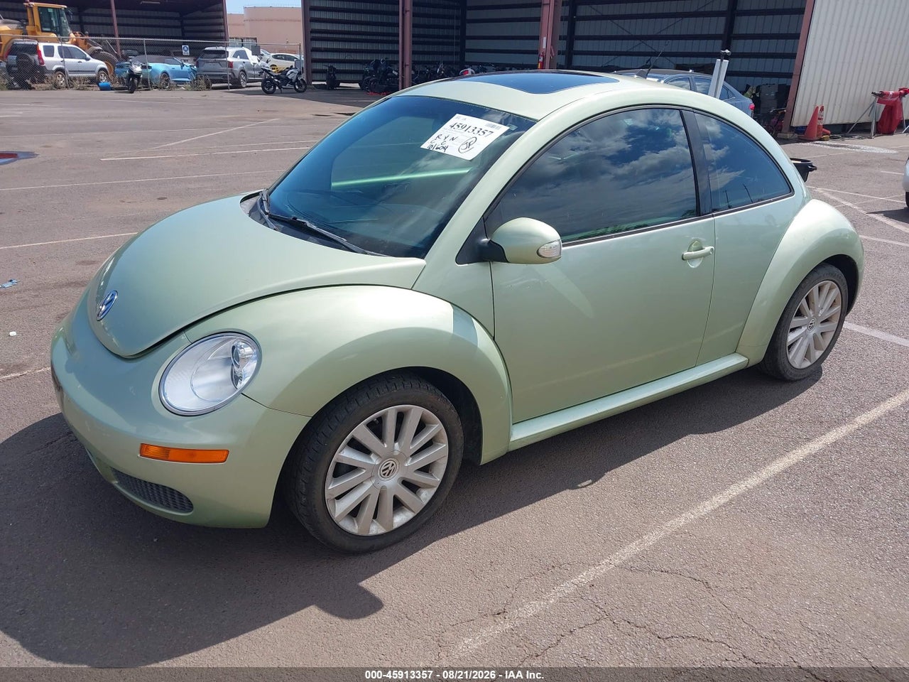 2008 VOLKSWAGEN NEW BEETLE SE · 2/11