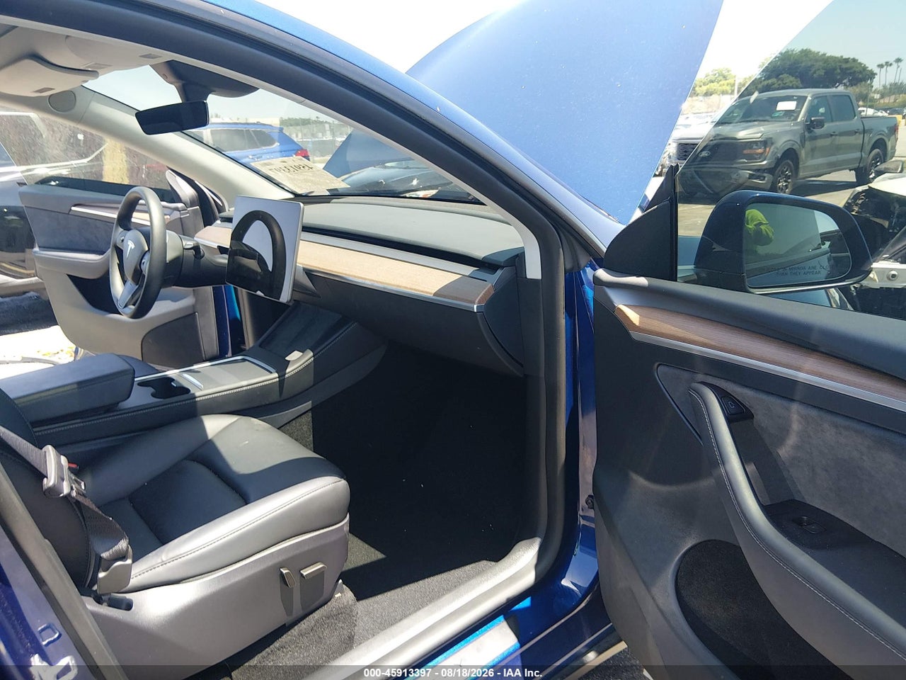 2025 TESLA MODEL Y LONG RANGE DUAL MOTOR REAR-WHEEL DRIVE · 5/9
