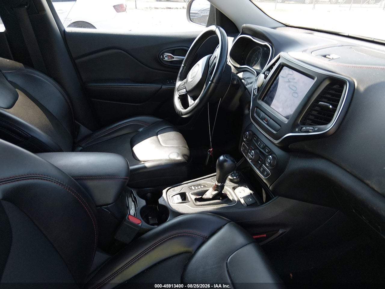 2019 JEEP CHEROKEE TRAILHAWK 4X4 · 5/11