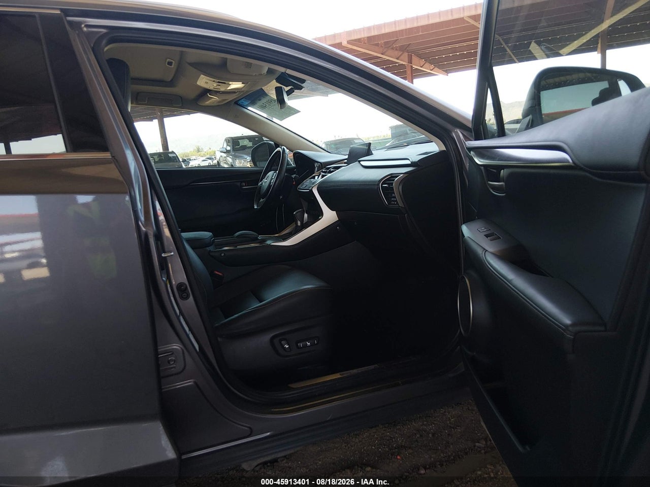 2015 LEXUS NX 300H · 5/11