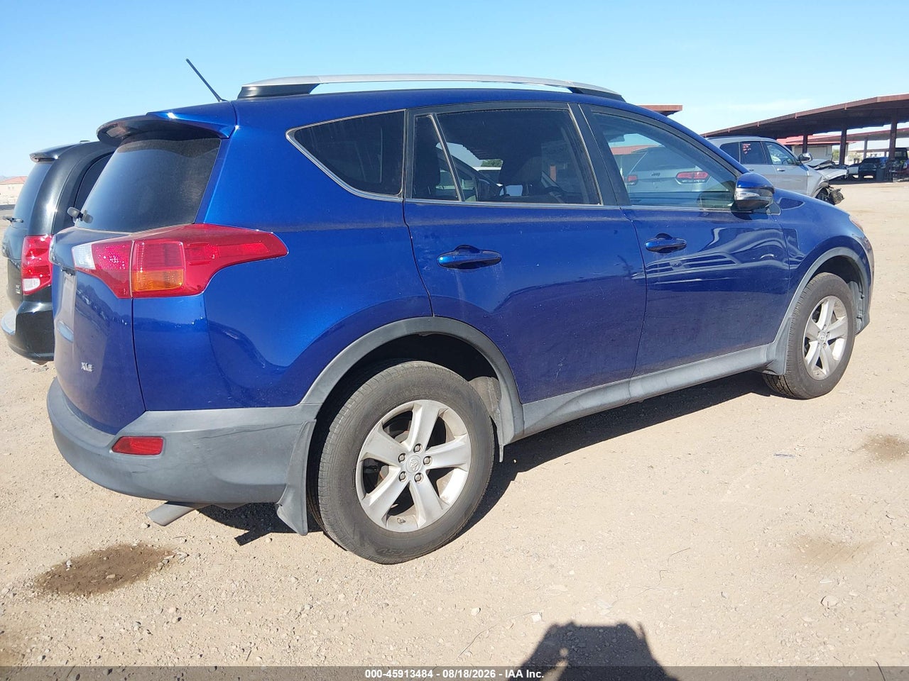 2014 TOYOTA RAV4 XLE · 4/11