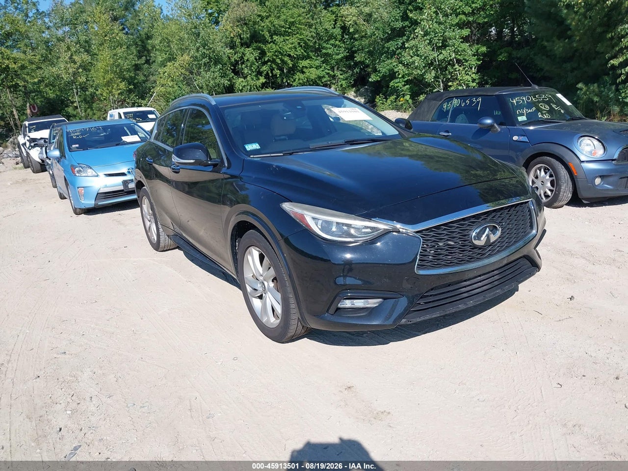 SJKCH5CP4JA****** · 2018 INFINITI QX30 PREMIUM