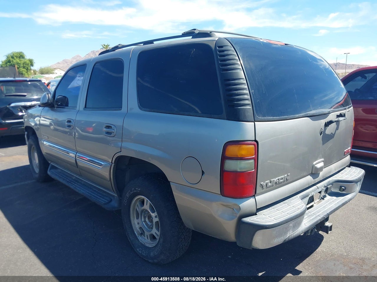 2002 GMC YUKON SLT · 3/11