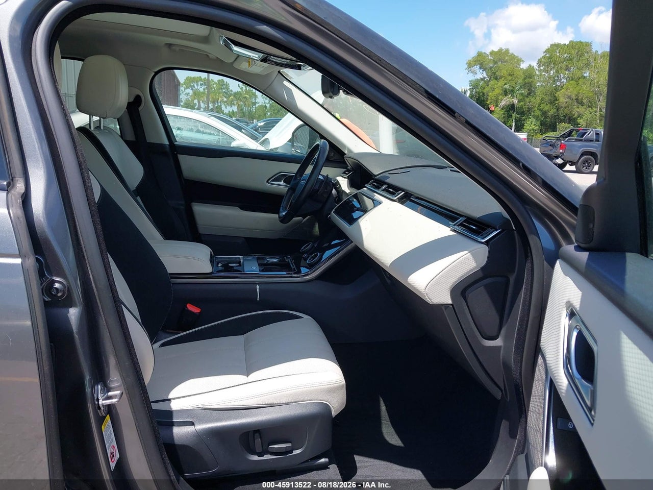 2018 LAND ROVER RANGE ROVER VELAR P250 S · 5/11