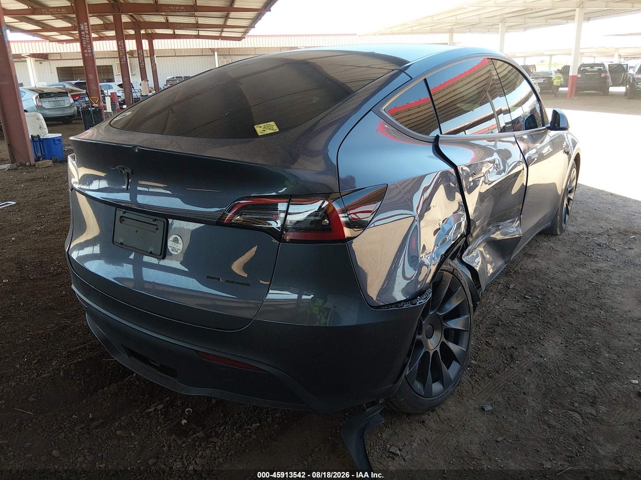 2023 TESLA MODEL Y   · 4/9