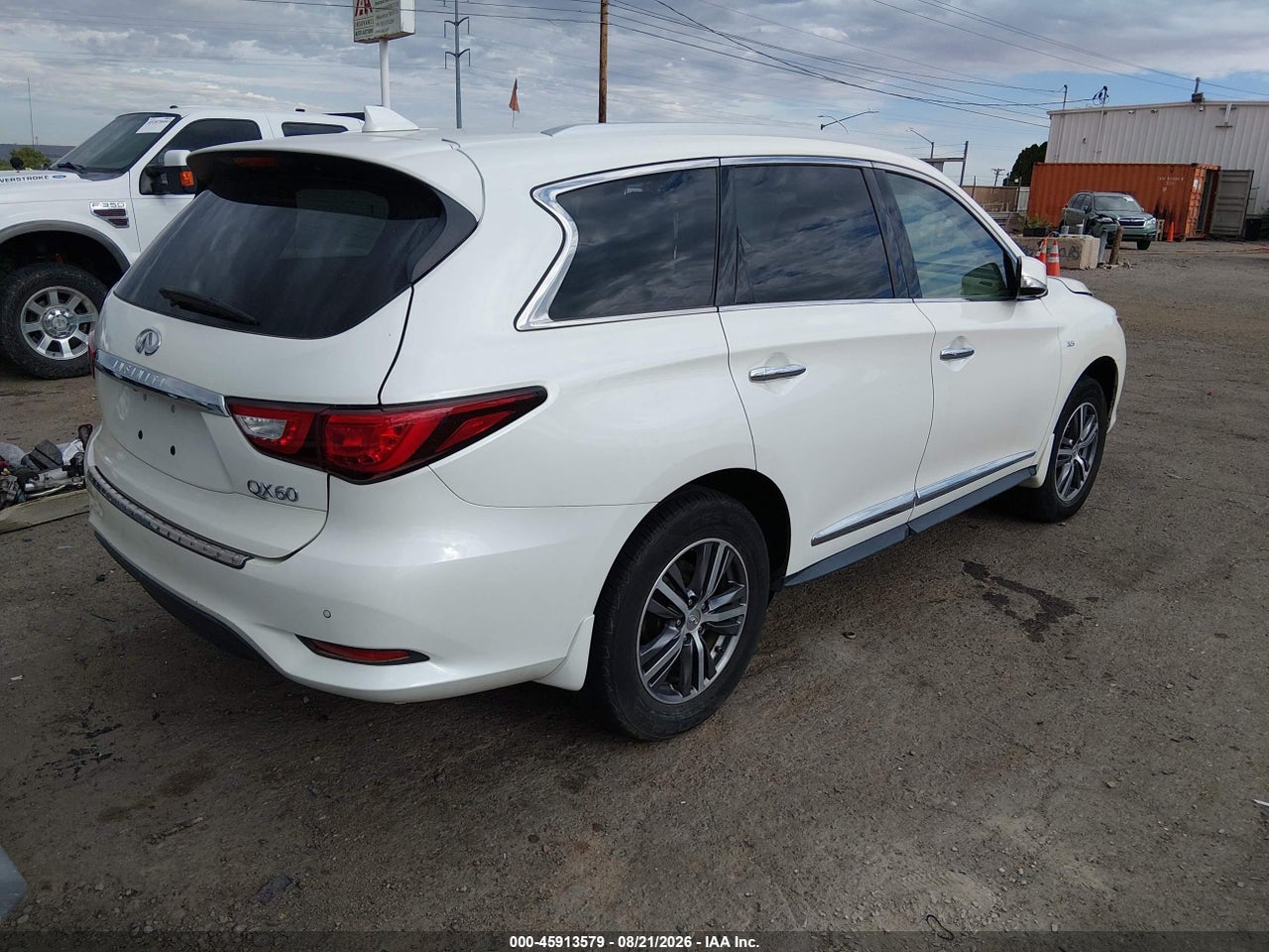 2016 INFINITI QX60 · 4/11