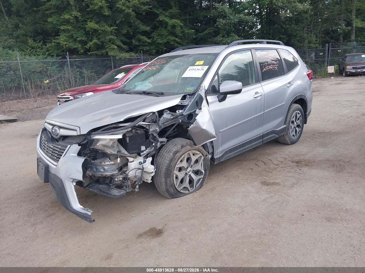2019 SUBARU FORESTER PREMIUM · 2/11