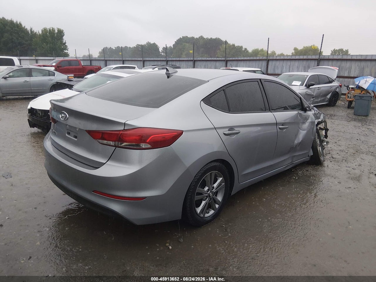 2017 HYUNDAI ELANTRA SE · 4/11