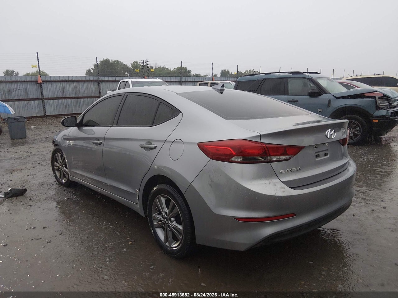 2017 HYUNDAI ELANTRA SE · 3/11
