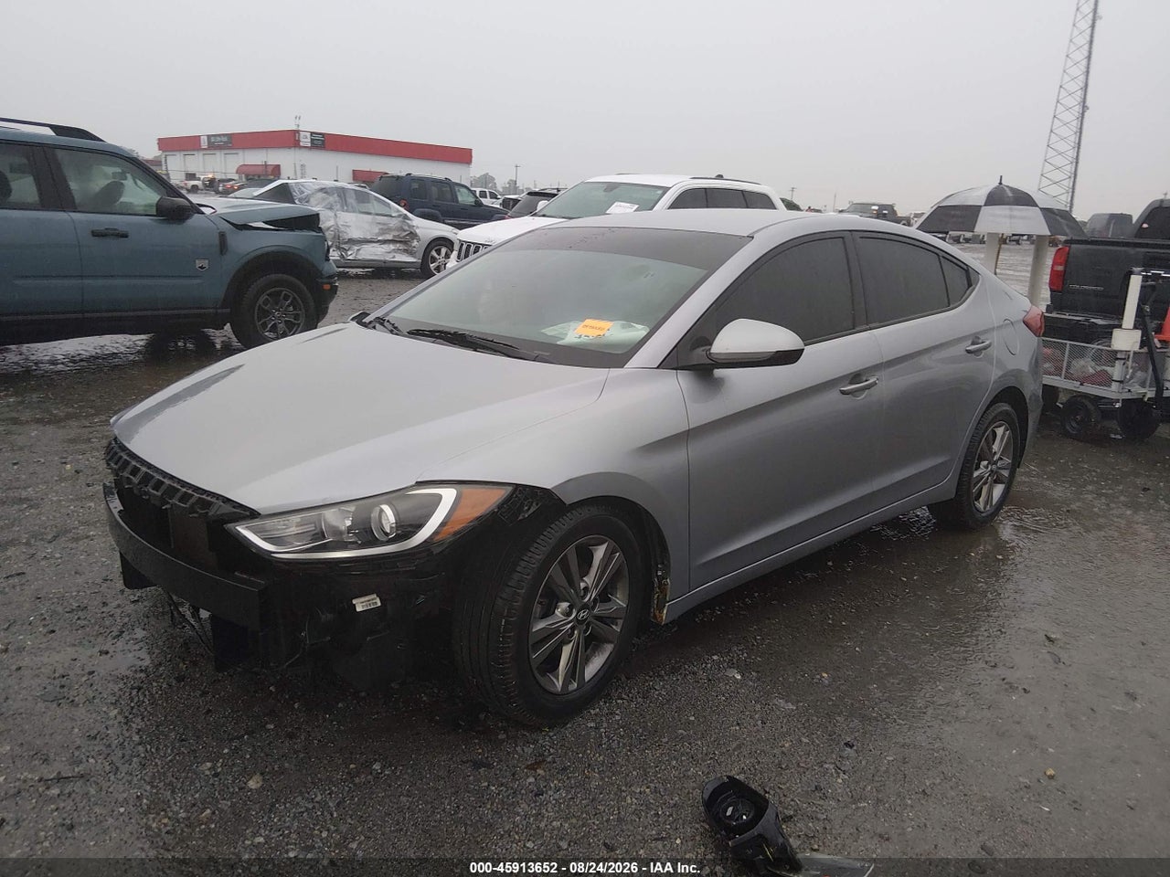 2017 HYUNDAI ELANTRA SE · 2/11
