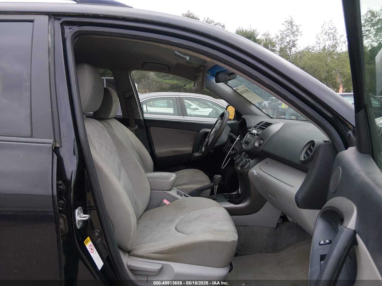 2009 TOYOTA RAV4   · 5/11