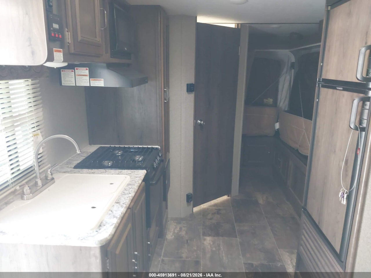 4YDT21729JK****** · 2018 KEYSTONE PASSPORT 217EXP · 8/11