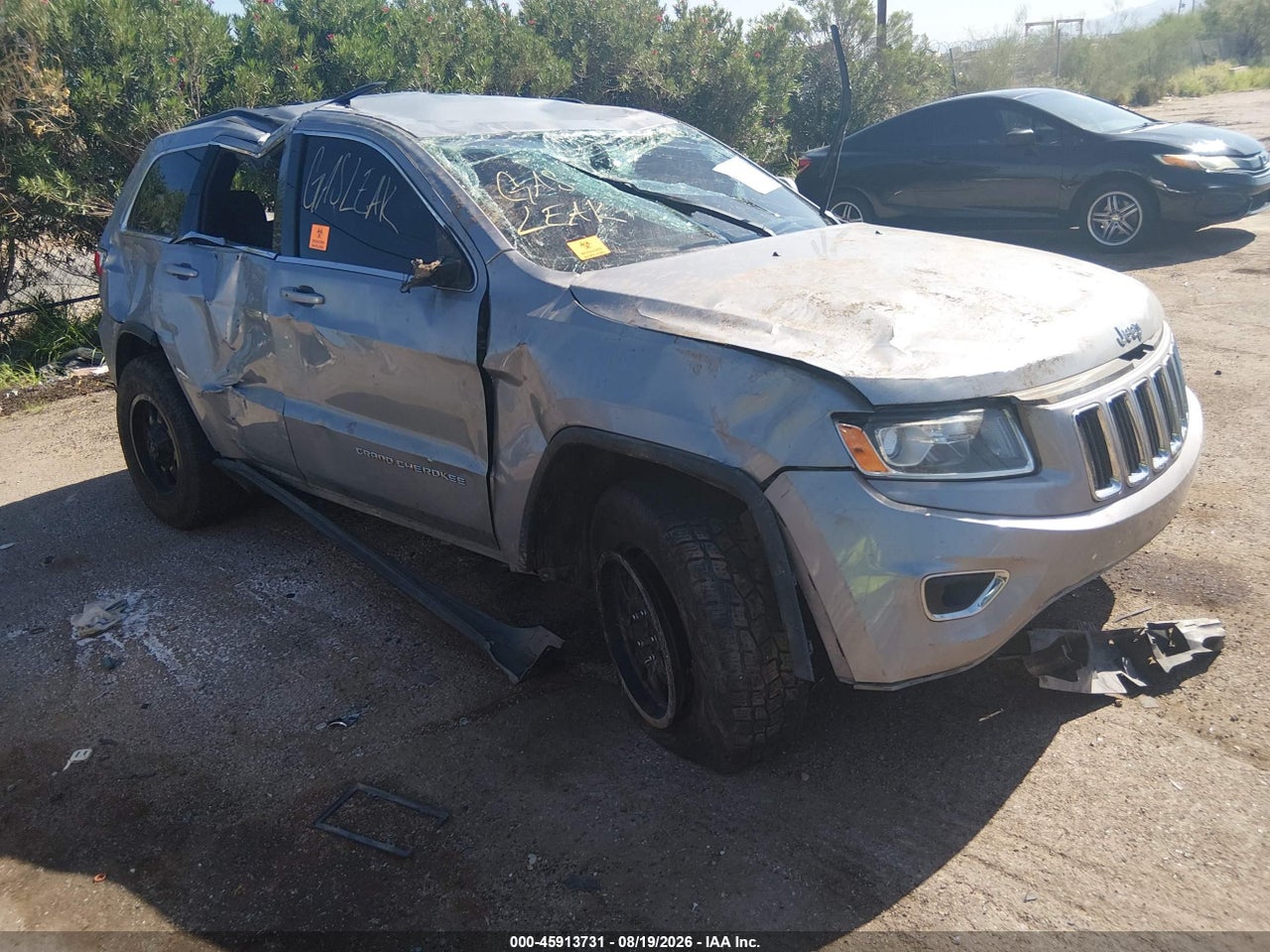 1C4RJFAGXFC****** · 2015 JEEP GRAND CHEROKEE LAREDO
