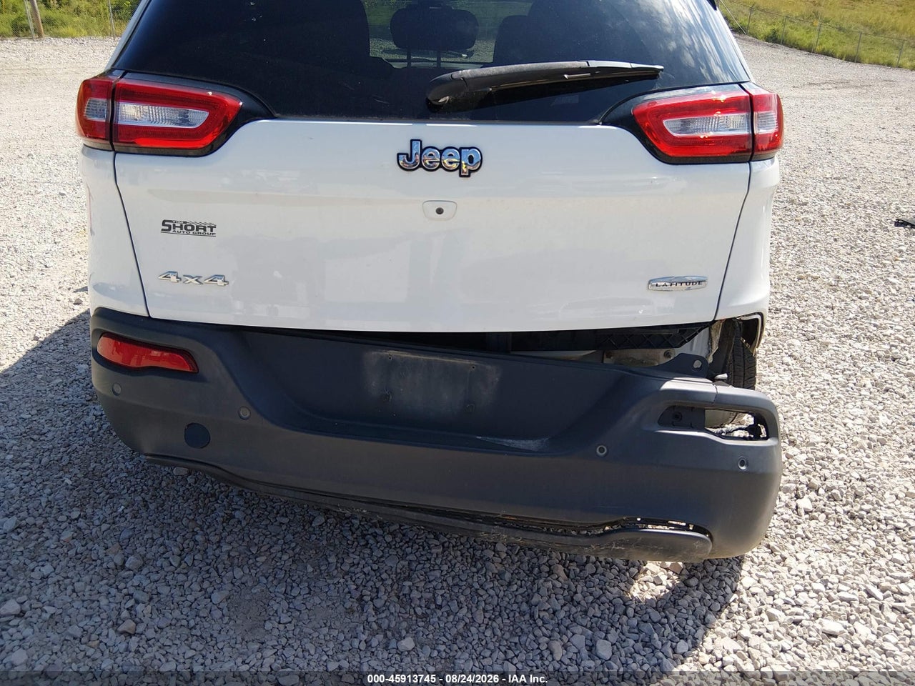 2016 JEEP CHEROKEE LATITUDE · 6/11
