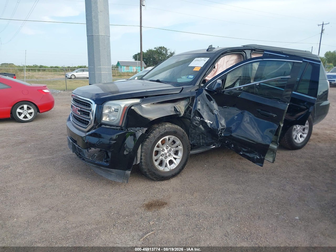 2016 GMC YUKON SLE · 2/11