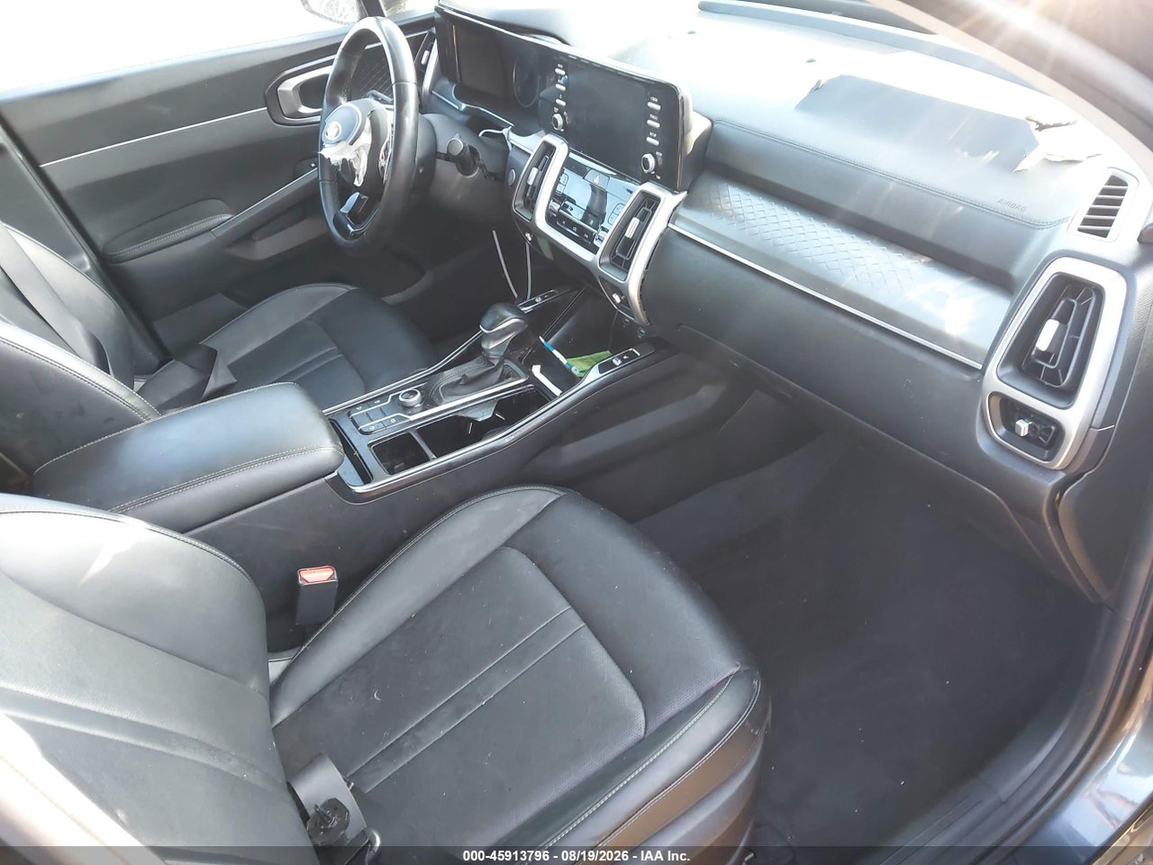 2021 KIA SORENTO S · 5/11