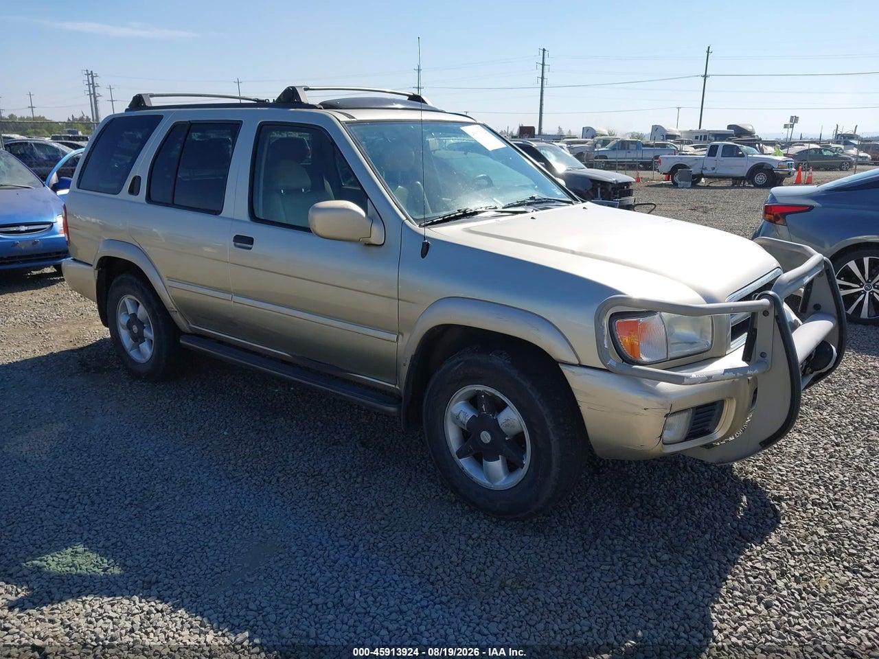 JN8DR09Y51W****** · 2001 NISSAN PATHFINDER LE