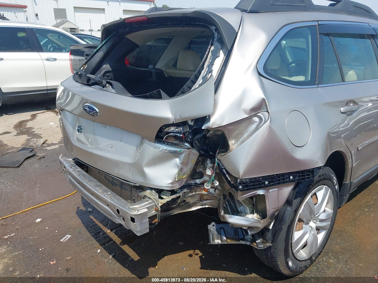 2015 SUBARU OUTBACK 2.5I · 6/11