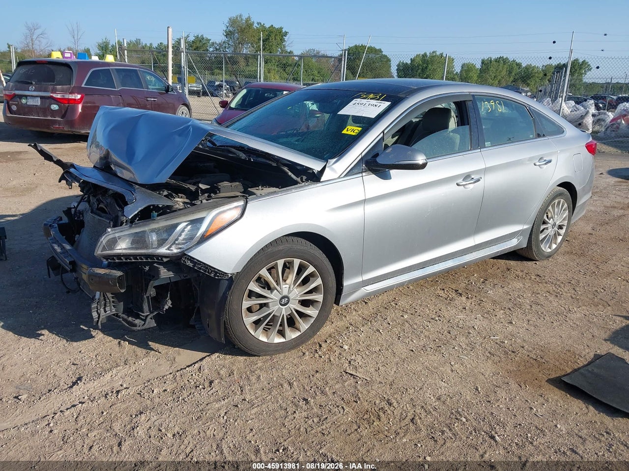 2015 HYUNDAI SONATA LIMITED · 2/10