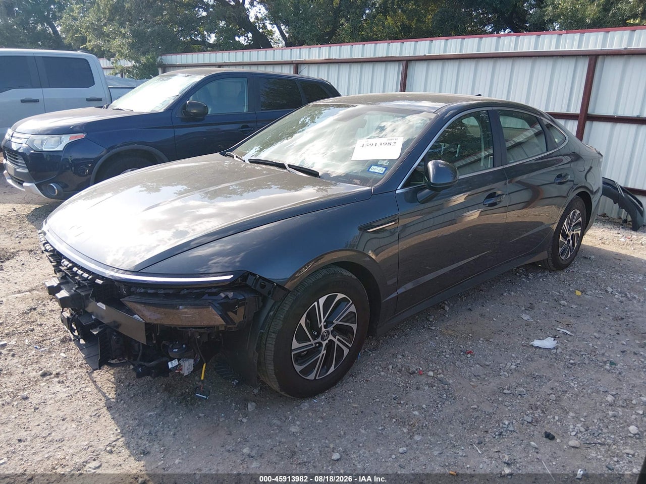2026 HYUNDAI SONATA HYBRID BLUE · 2/11
