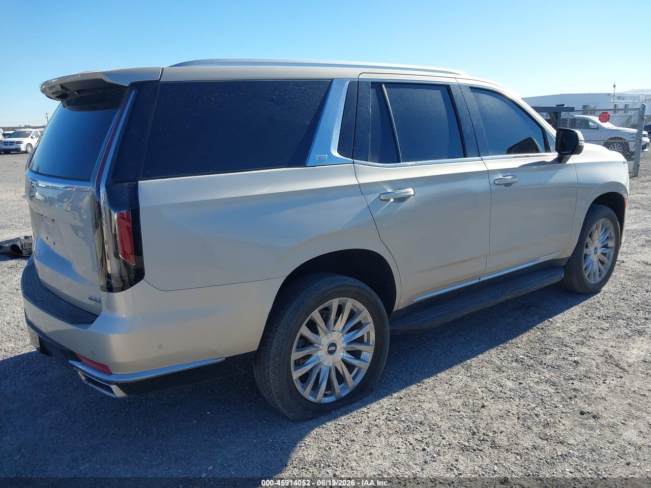2023 CADILLAC ESCALADE 4WD PREMIUM LUXURY · 4/11