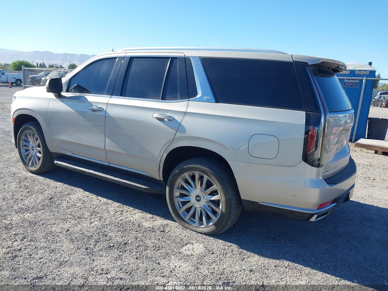 2023 CADILLAC ESCALADE 4WD PREMIUM LUXURY · 3/11
