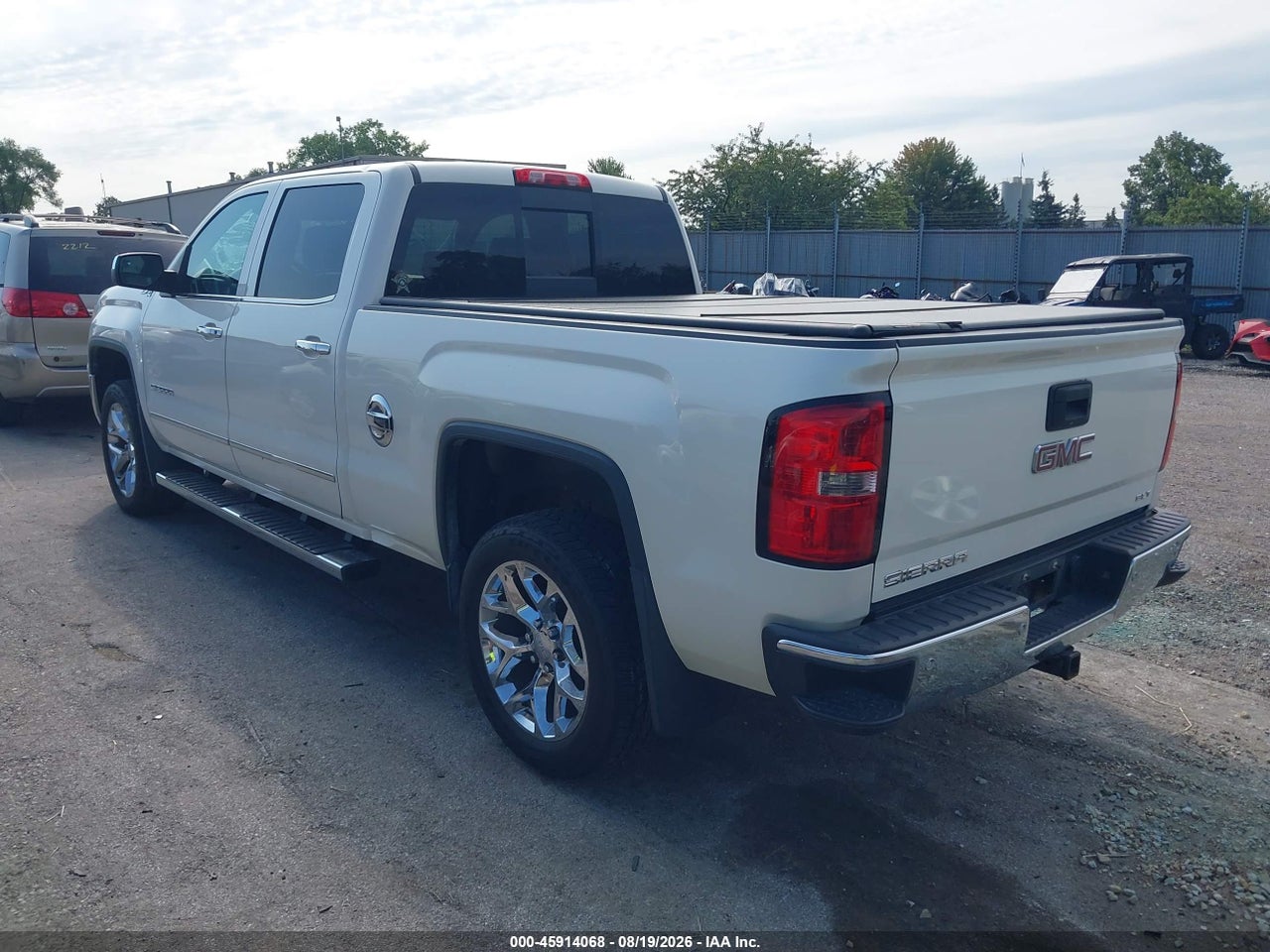 2014 GMC SIERRA 1500 SLT · 3/11