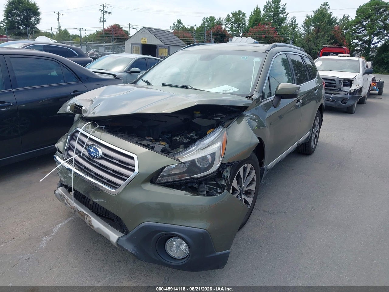 2017 SUBARU OUTBACK 3.6R TOURING · 2/11