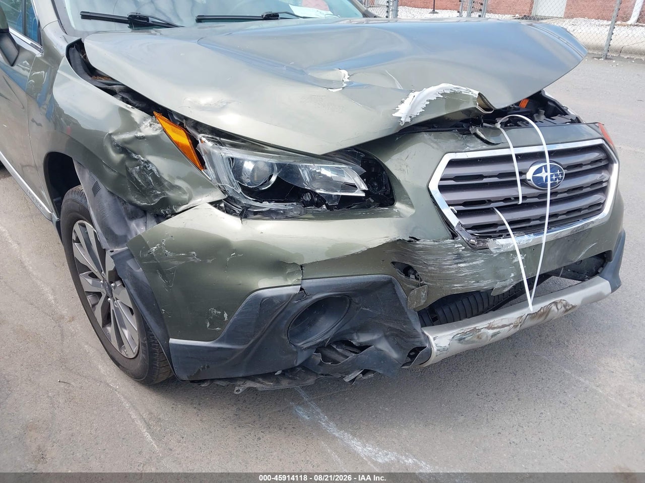 2017 SUBARU OUTBACK 3.6R TOURING · 6/11