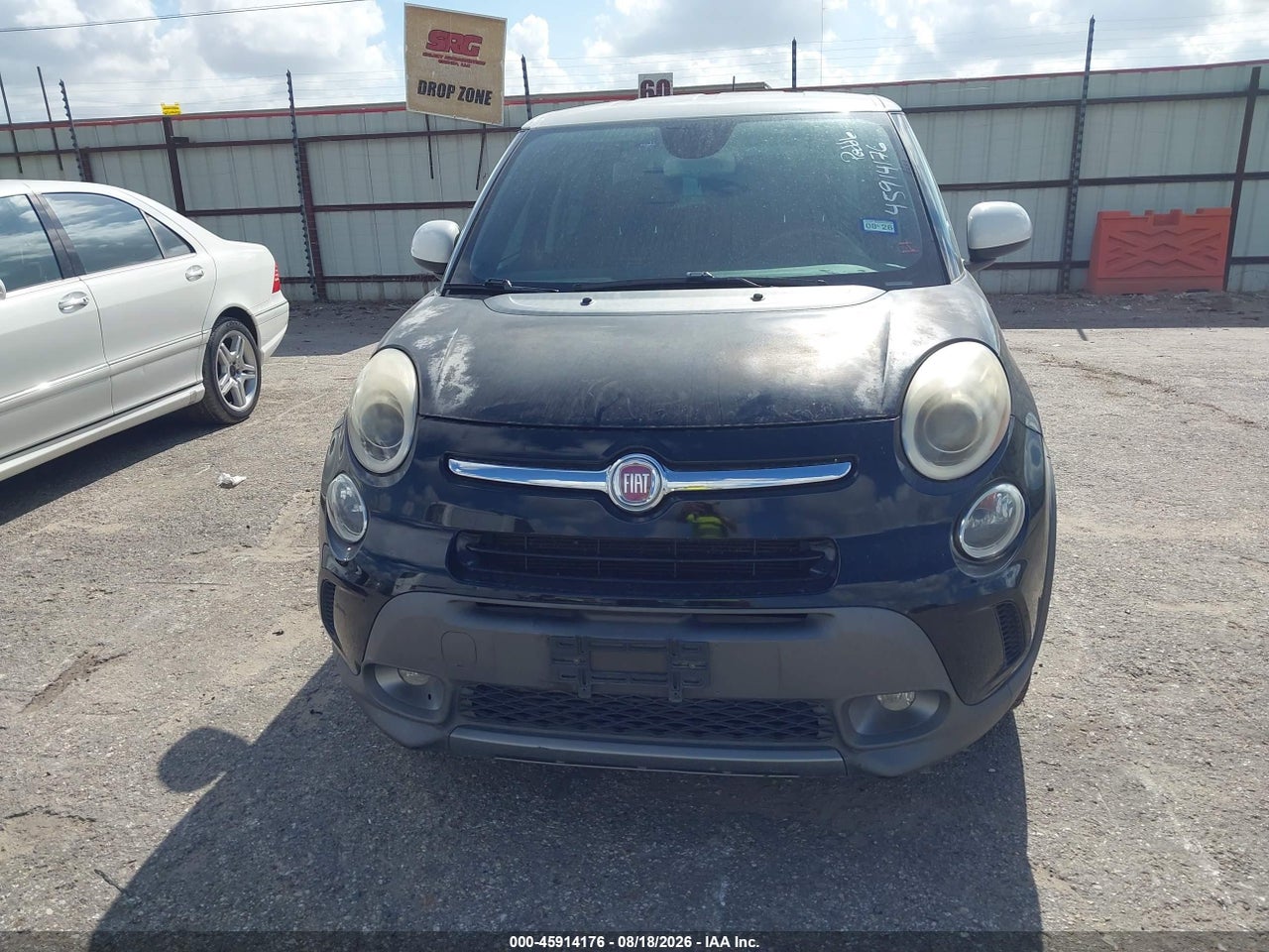 2015 FIAT 500L TREKKING · 6/11