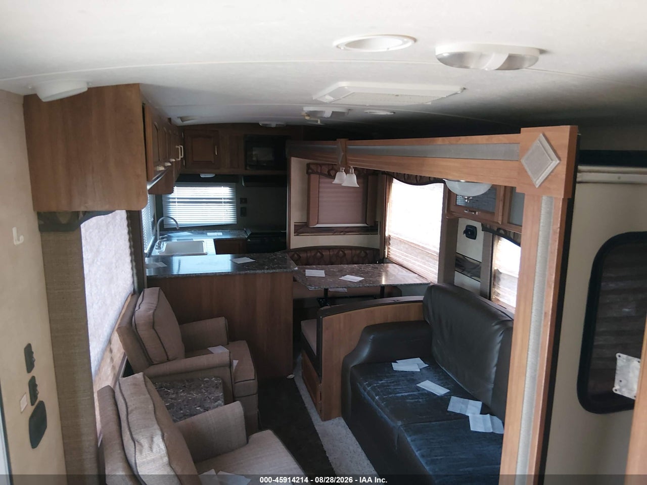 2014 KEYSTONE RV 29FT BUMPER PULL   · 5/10