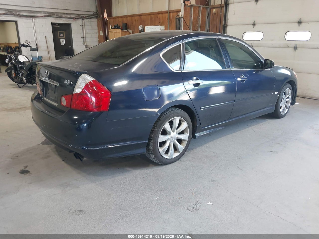 2007 INFINITI M35X · 4/11