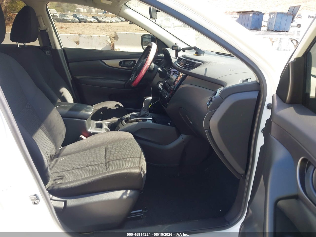 2017 NISSAN ROGUE SPORT S · 5/11