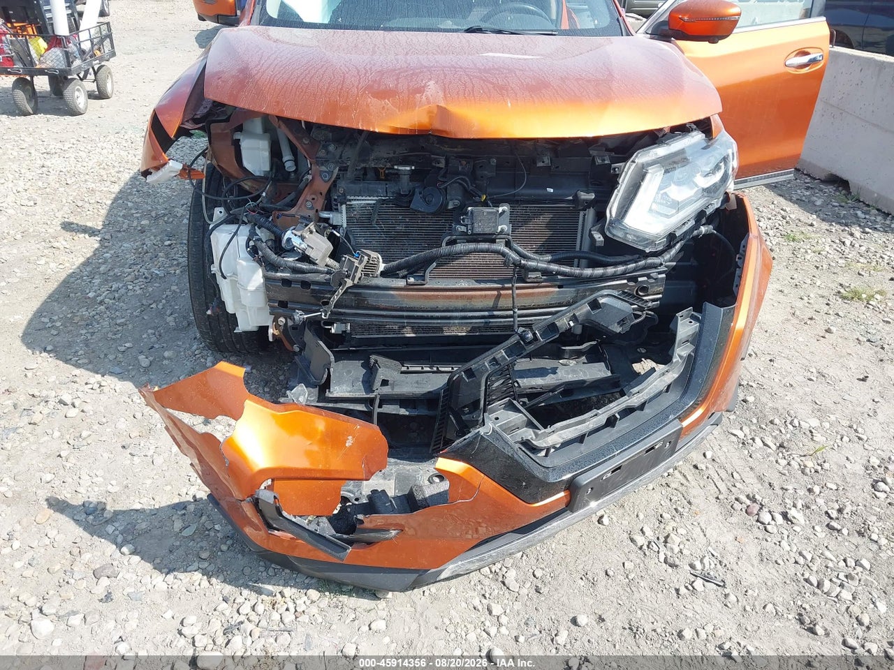 2017 NISSAN ROGUE SL · 6/11