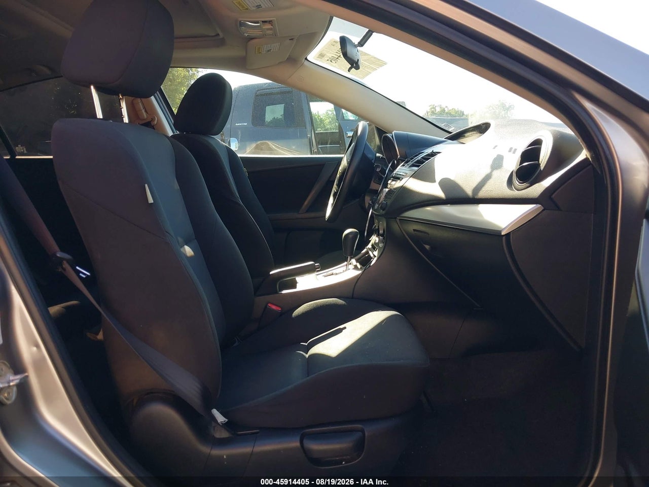 2010 MAZDA MAZDA3   · 5/11