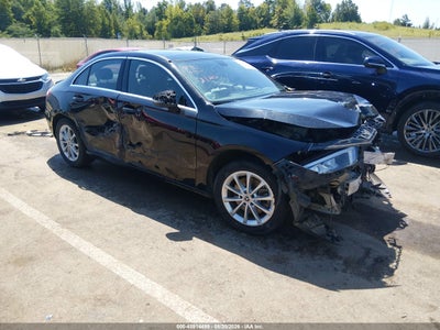 WDD3G4FB1KW****** · 2019 MERCEDES-BENZ A 220 4MATIC