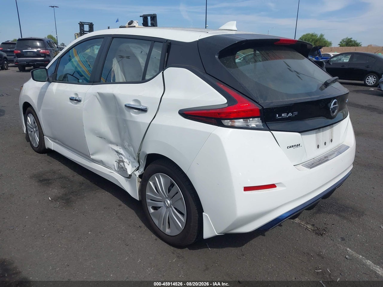 2019 NISSAN LEAF S · 3/11