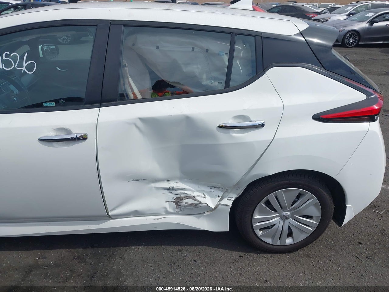 2019 NISSAN LEAF S · 6/11