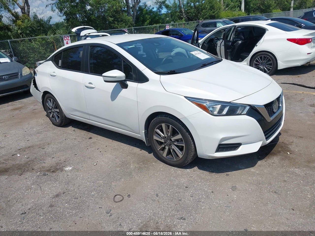 2020 NISSAN VERSA SV XTRONIC CVT