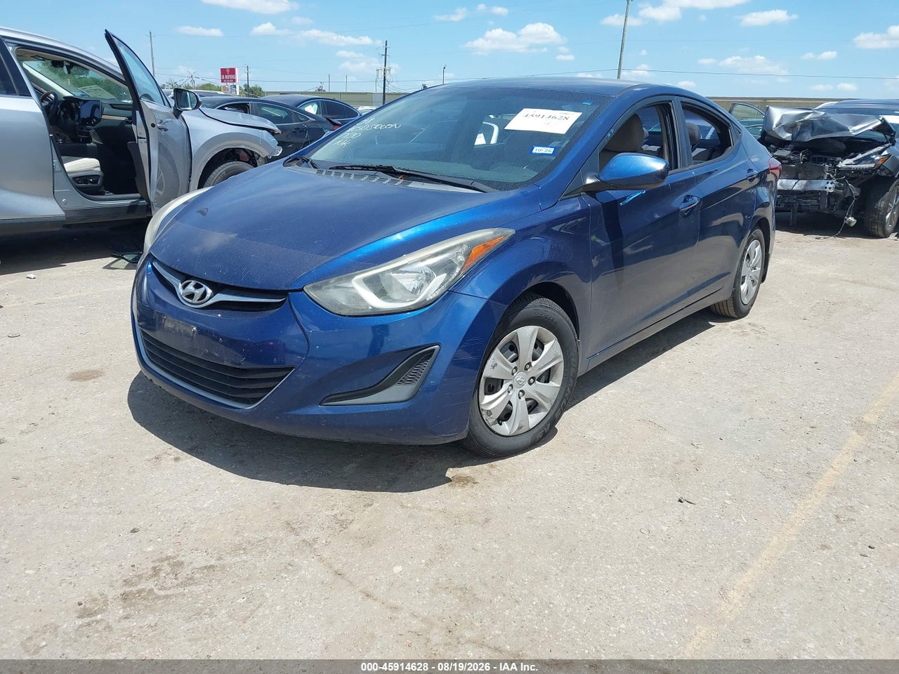 2016 HYUNDAI ELANTRA SE · 2/10