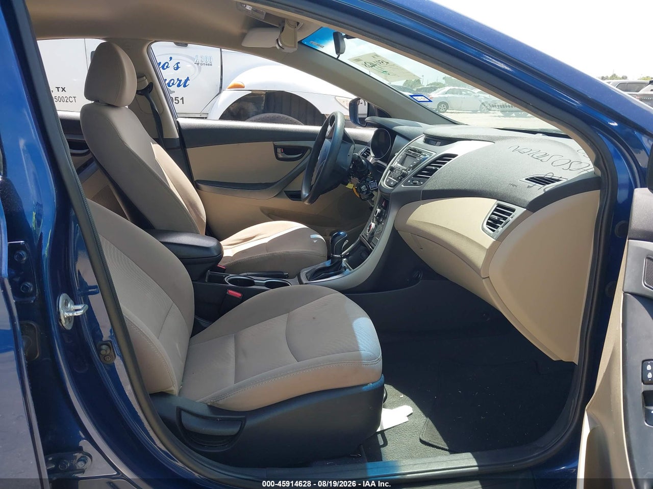 2016 HYUNDAI ELANTRA SE · 5/10