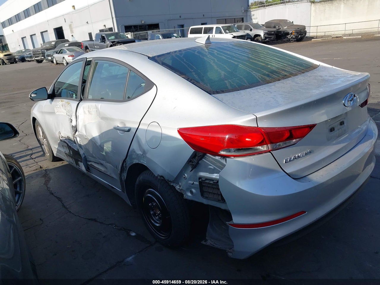 2017 HYUNDAI ELANTRA SE · 3/11