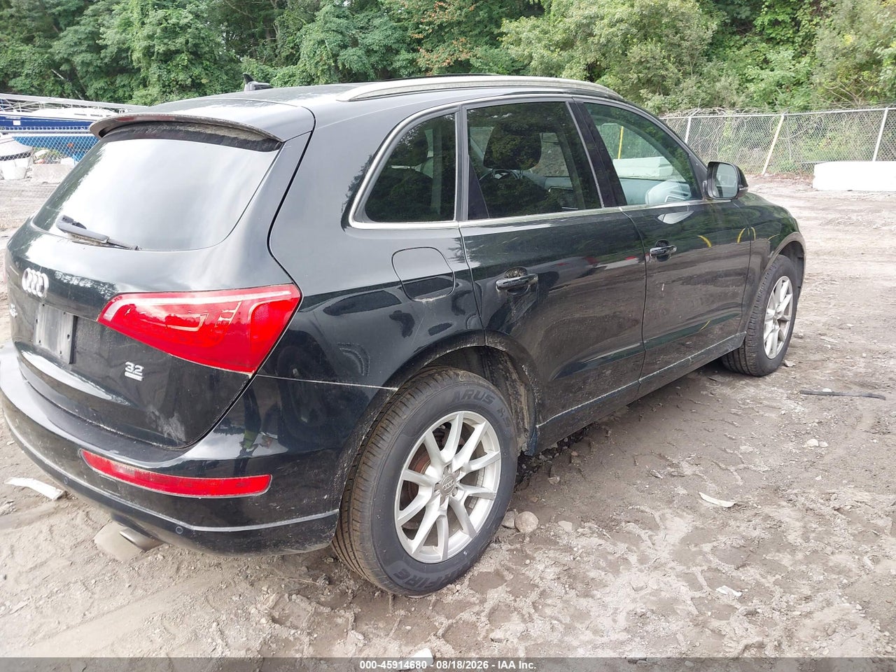 WA1LKAFP8AA****** · 2010 AUDI Q5 3.2 PREMIUM · 4/11