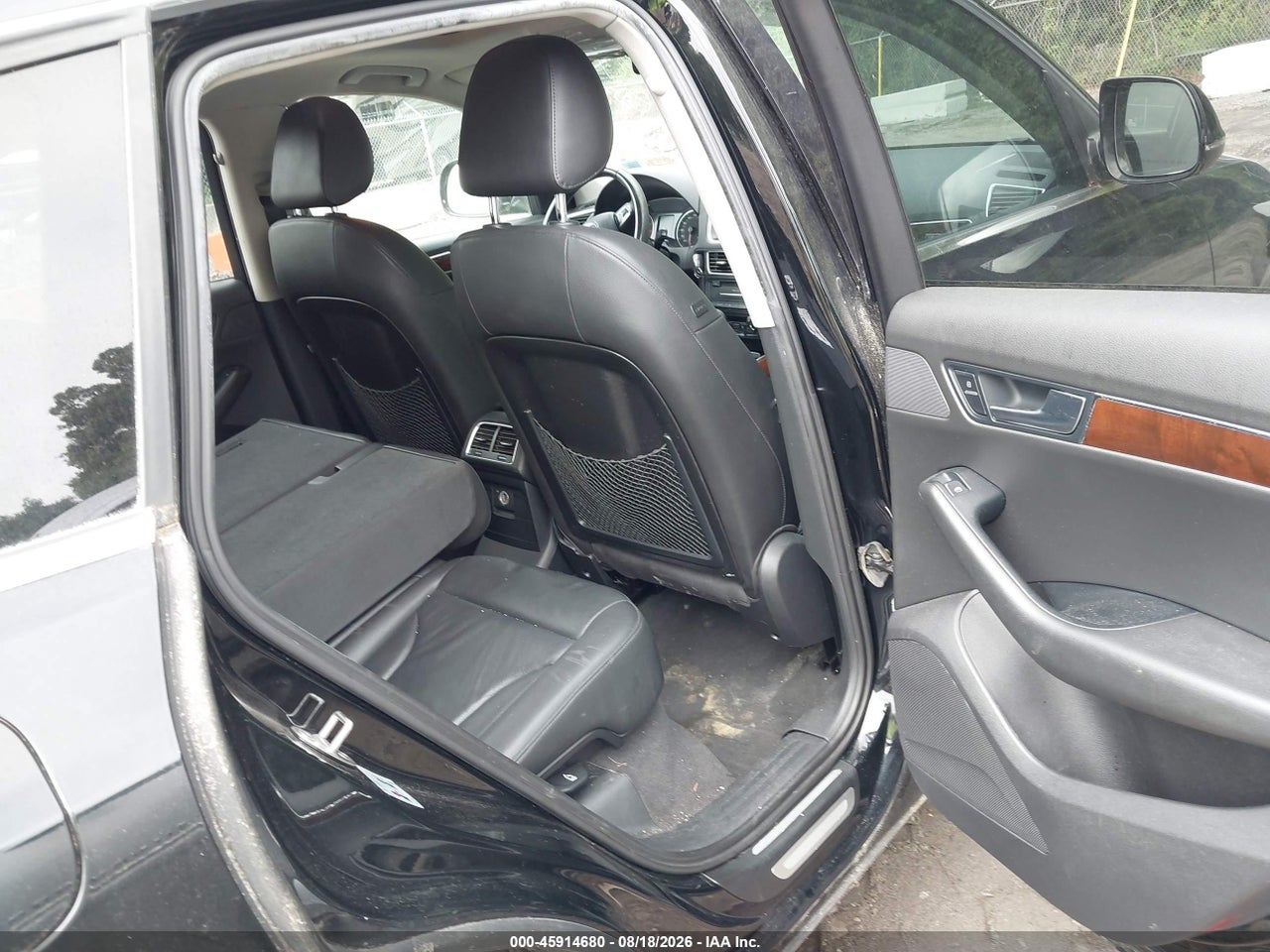 WA1LKAFP8AA****** · 2010 AUDI Q5 3.2 PREMIUM · 8/11