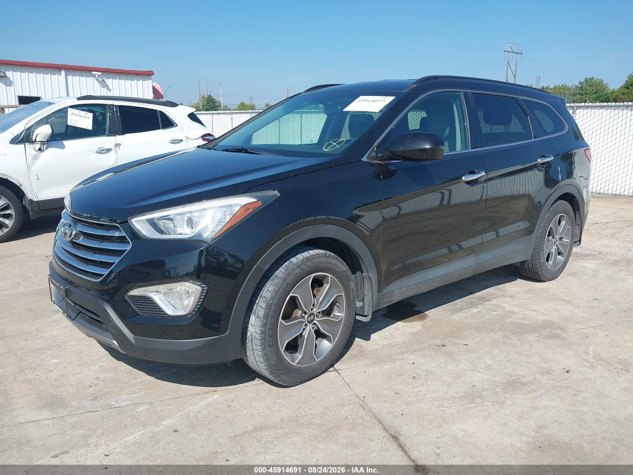 2016 HYUNDAI SANTA FE SE · 2/2