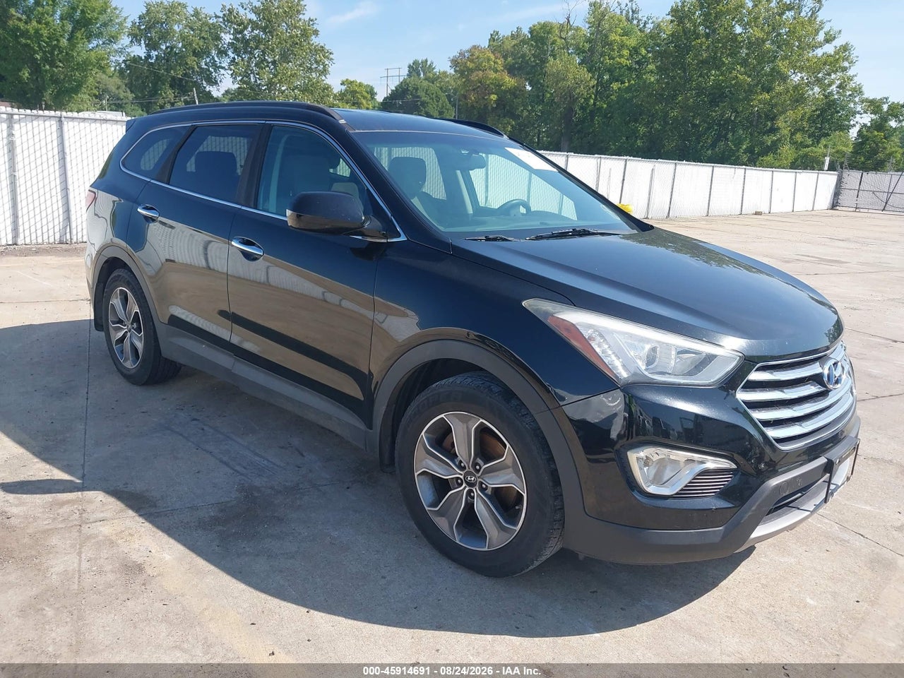 KM8SM4HF3GU****** · 2016 HYUNDAI SANTA FE SE