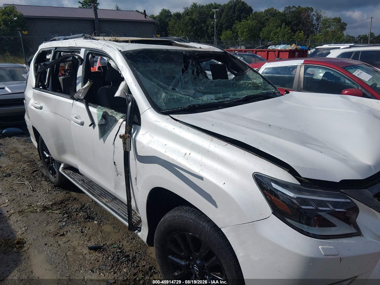 2023 LEXUS GX 460 · 6/10
