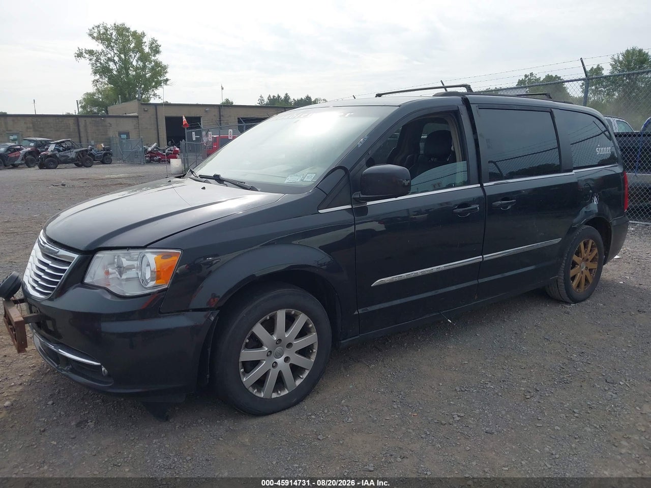 2015 CHRYSLER TOWN &amp; COUNTRY TOURING · 2/11