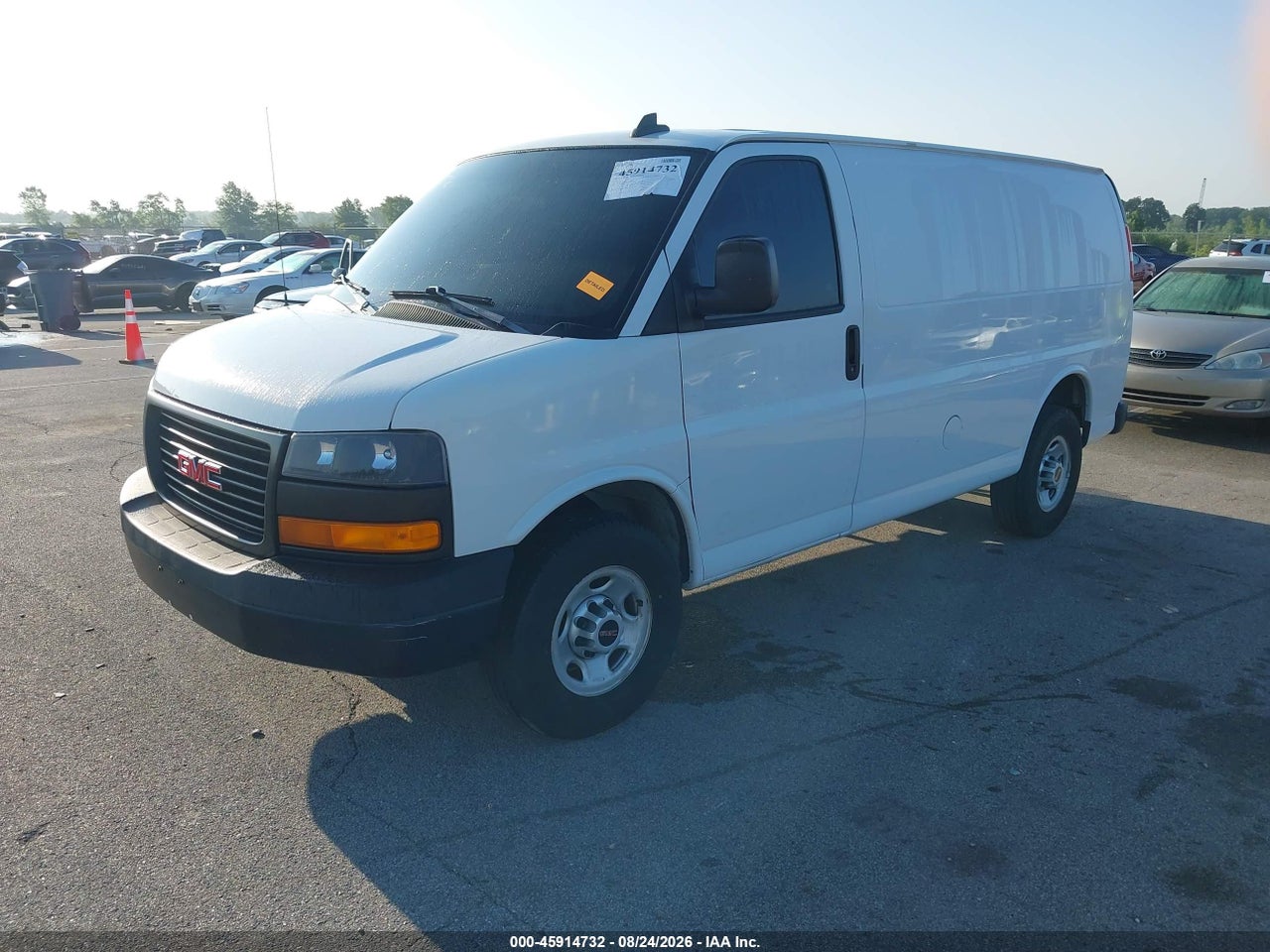 2019 GMC SAVANA 2500 WORK VAN · 2/11