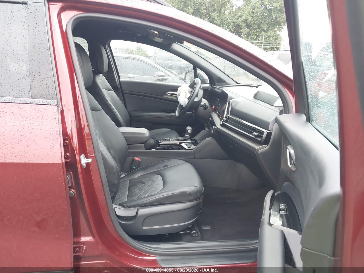 2024 KIA SPORTAGE X-LINE · 5/11